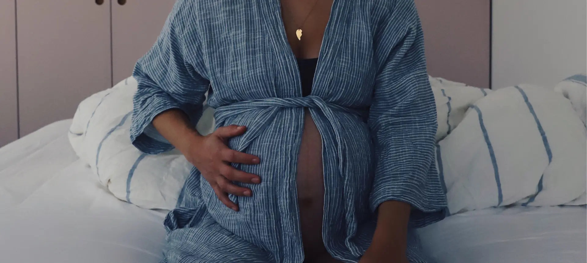 Produkter og pleje efter fødsel – hvad skal man bruge postpartum? Flow Intimates
