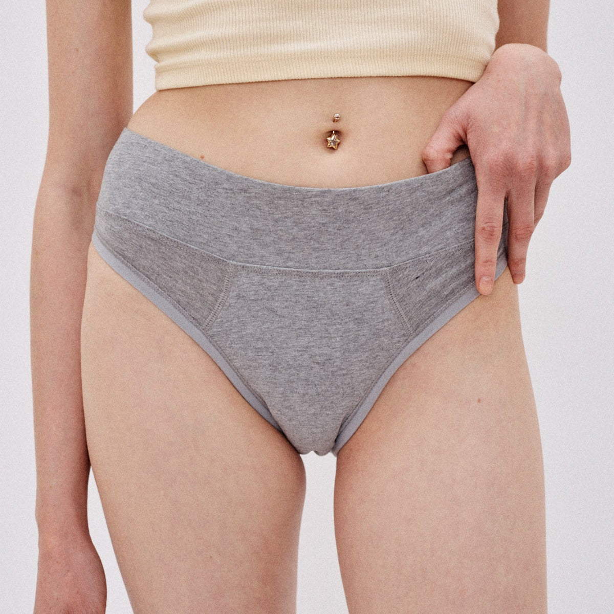 Period Flow Cheeky - mid rise - grey