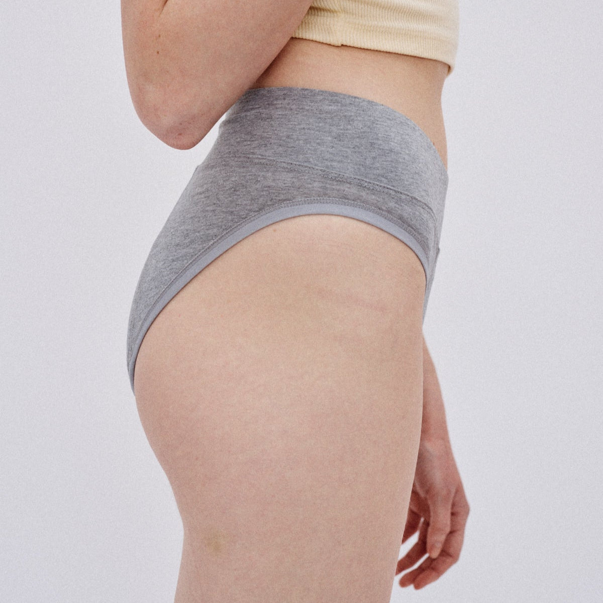 Period Flow Cheeky - mid rise - grey